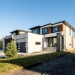 Spacious family home with garage in Winnipeg