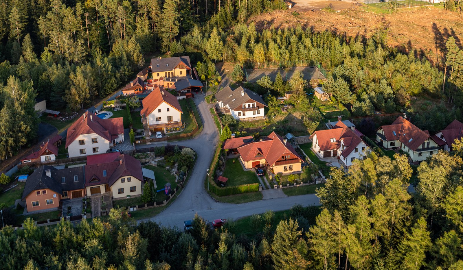 Winnipeg real estate team providing buying and selling support